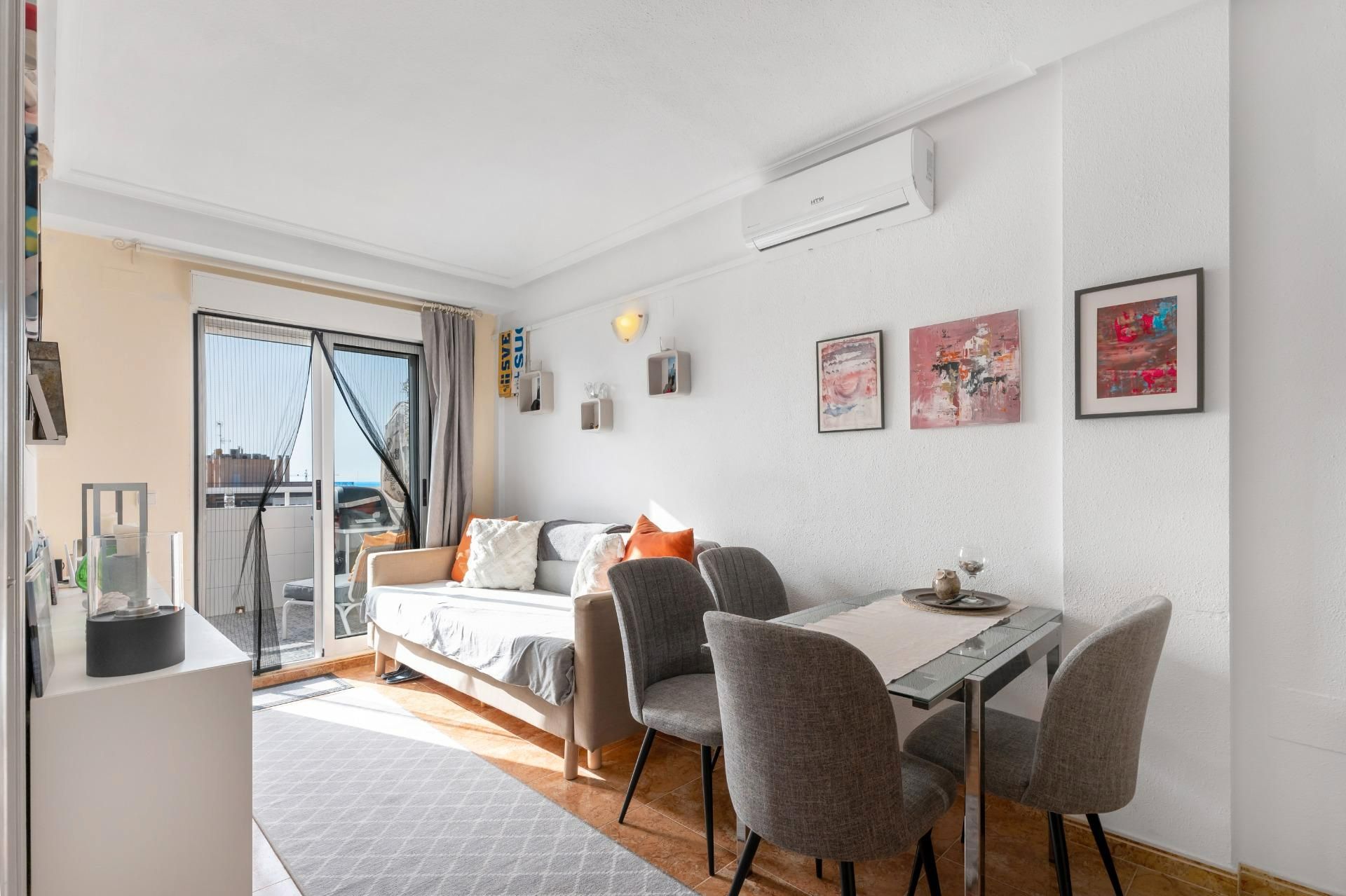 Bedroom of Flat for sale in Torrevieja  with Furnished and Community pool
