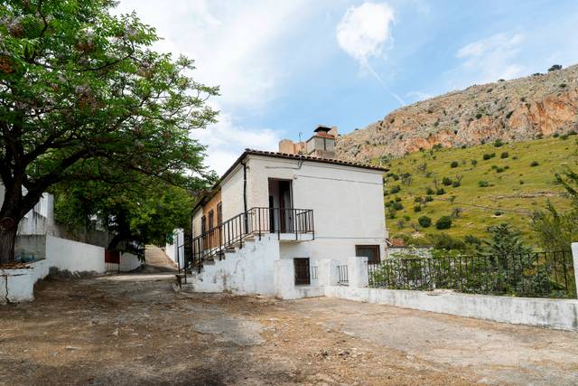 Casa-chalet en Venta en Carretera de Circunvalación en San Felipe - El Almendral - La Merced