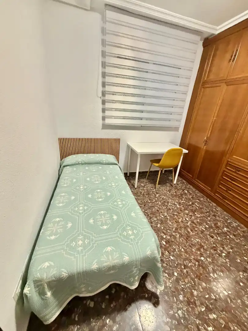 Bedroom of Flat for rent in Jaén  with Air Conditioner, Terrace and Furnished