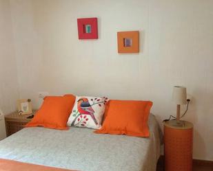 Dormitori de Apartament de lloguer en Cuenca Capital amb Aire condicionat, Calefacció i Moblat