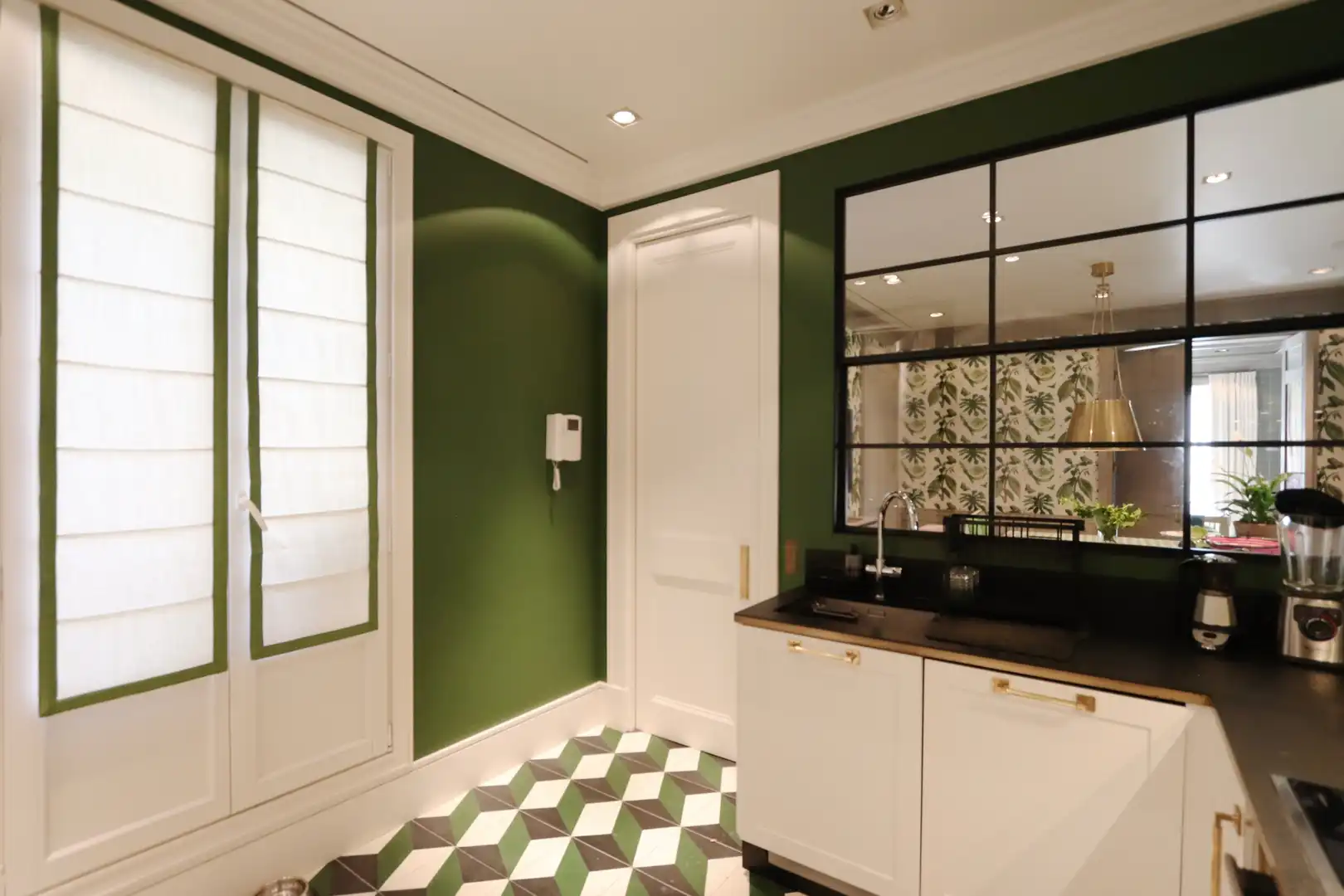 Flat for sale in Madrid  with Air Conditioner, Heating and Storage room