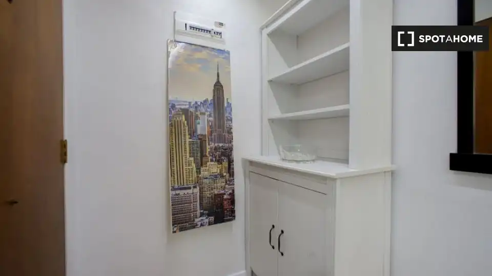 Habitación de Piso de alquiler en Valencia con Aire acondicionado, Calefacción y Amueblado