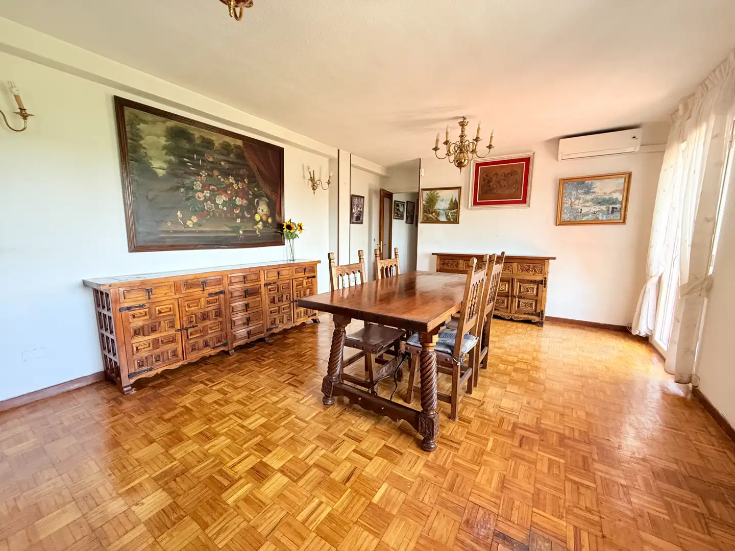 Comedor de Piso en venta en Madrid con Aire acondicionado, Terraza y Amueblado