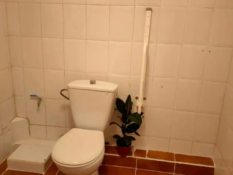 Badezimmer von Geschaftsraum zur Miete in Tavernes Blanques mit Klimaanlage