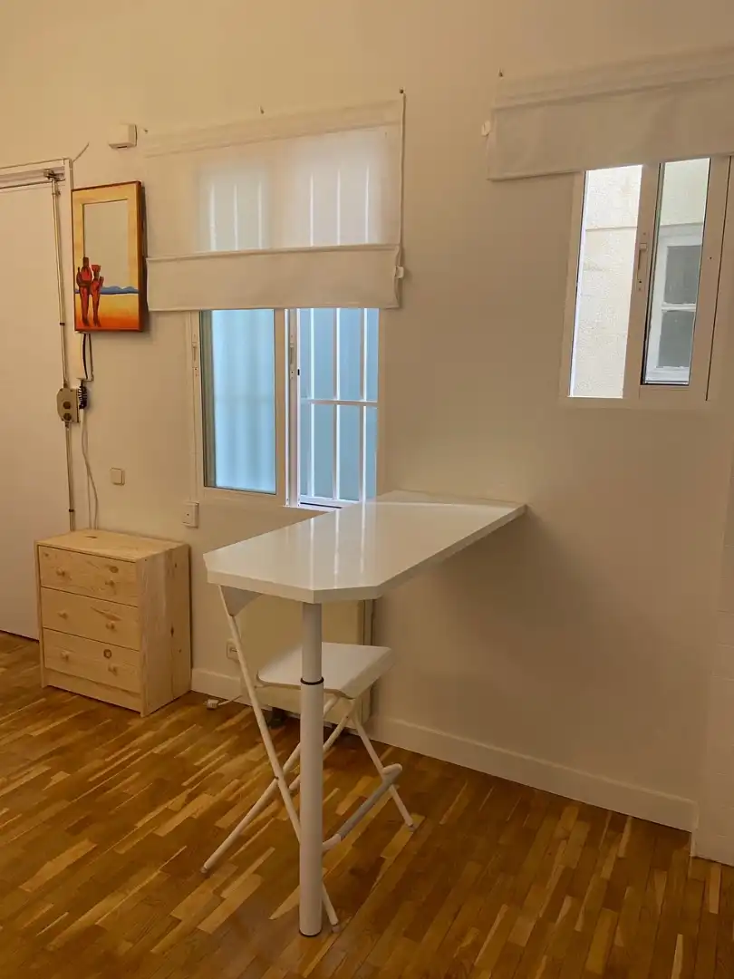 Terrassa de Apartament de lloguer en Madrid amb Calefacció, Moblat i Forn
