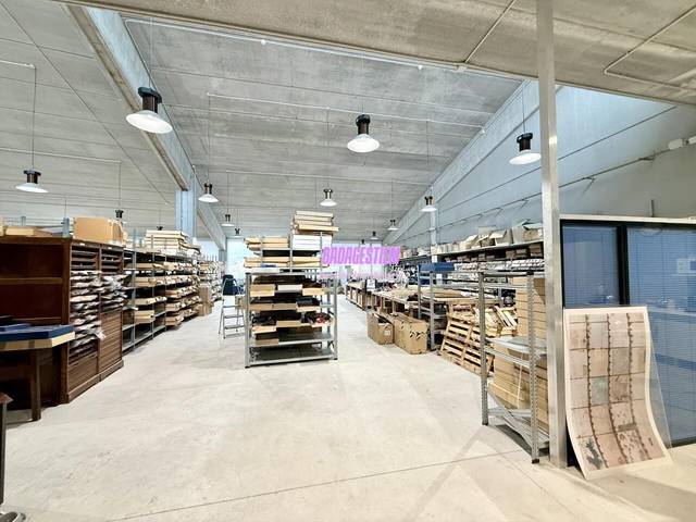Nave industrial en Venta en  Plaça del Vapor en Pomar