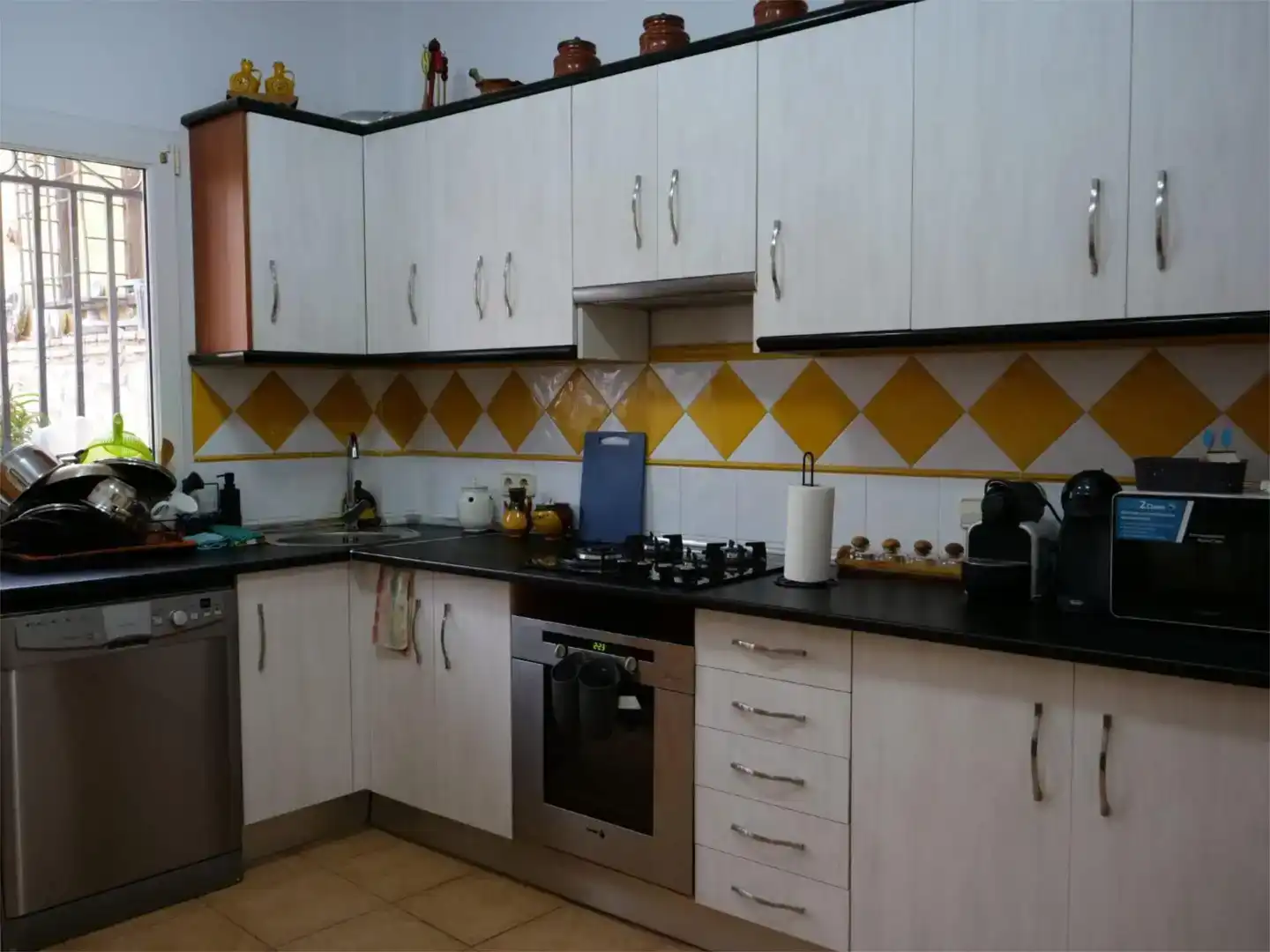 Küche von Wohnung zur Miete in Baeza mit Privatgarten, Abstellraum und Möbliert
