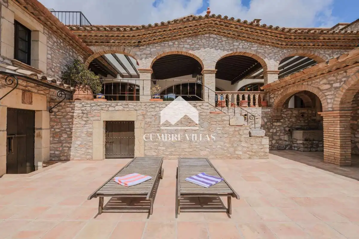 Terrassa de Casa o xalet en venda en Sant Pere de Ribes amb Calefacció, Terrassa i Traster