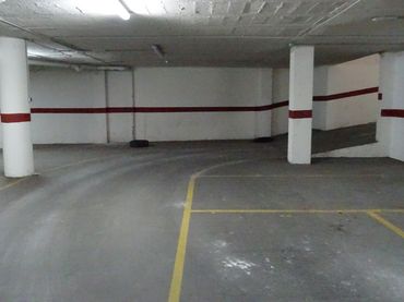 Parking avec ascenseur à vendre à Denia Carretera
