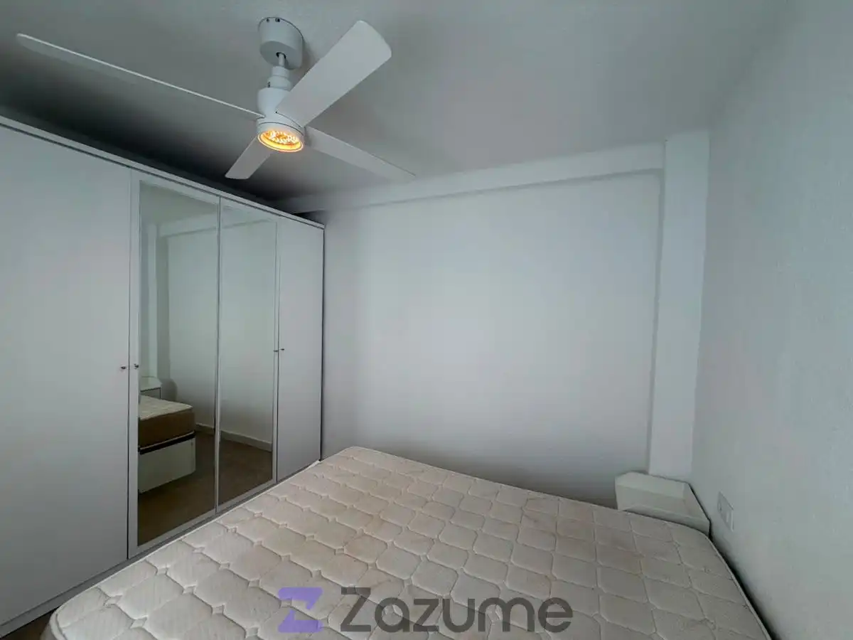 Habitación de Piso de alquiler en Catarroja con Aire acondicionado, Terraza y Amueblado