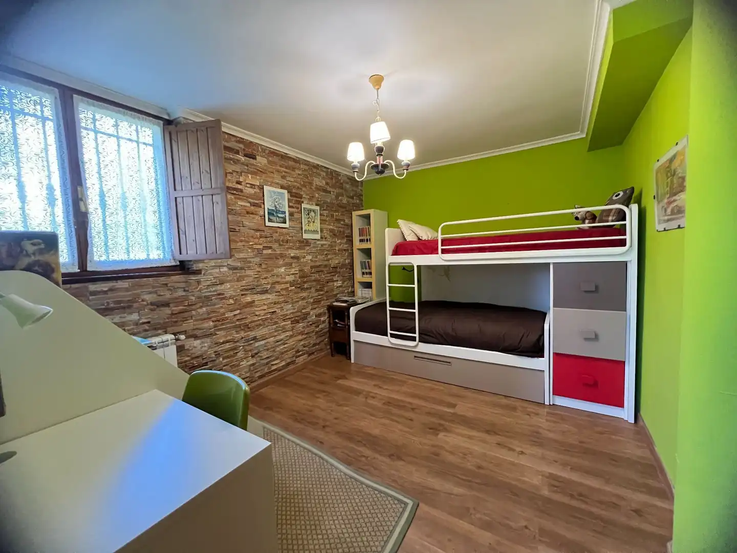 Habitación de Casa o chalet en venta en Cangas de Onís con Calefacción, Jardín privado y Amueblado