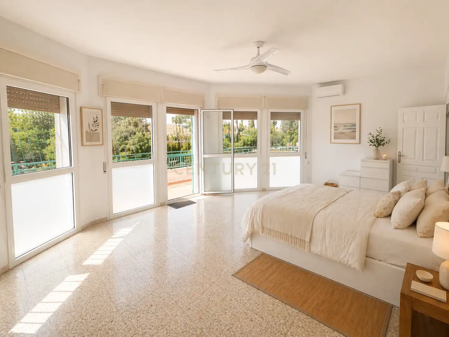 Habitación de Casa o chalet en venta en Málaga con Aire acondicionado y Piscina