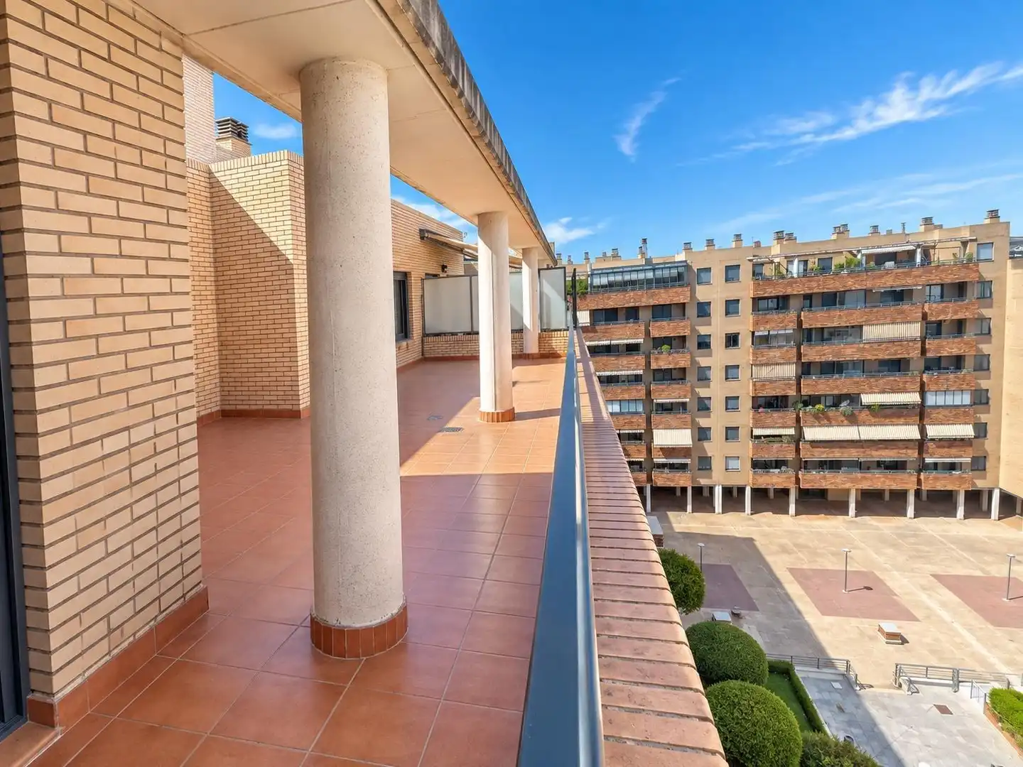Terrassa de Àtic de lloguer en Zaragoza amb Calefacció, Jardí privat i Traster