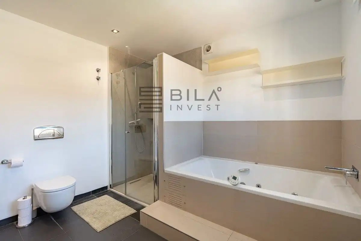 Bathroom of Houses for sale in Mijas Golf