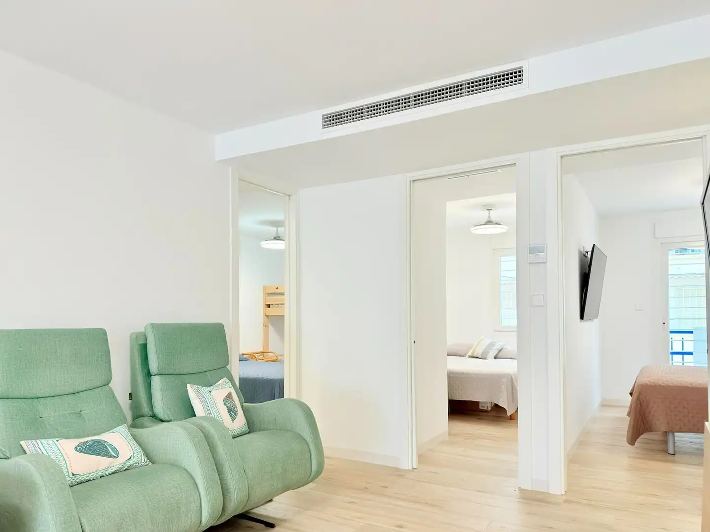 Schlafzimmer von Wohnungen zum Verkauf in La Manga del Mar Menor mit Klimaanlage, Heizung und Terrasse