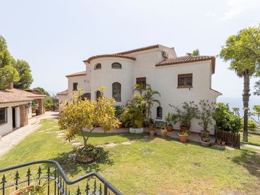 Villa mit Pool zum Verkauf in Urbanizacion Urbanización Costa Aguilera Alta