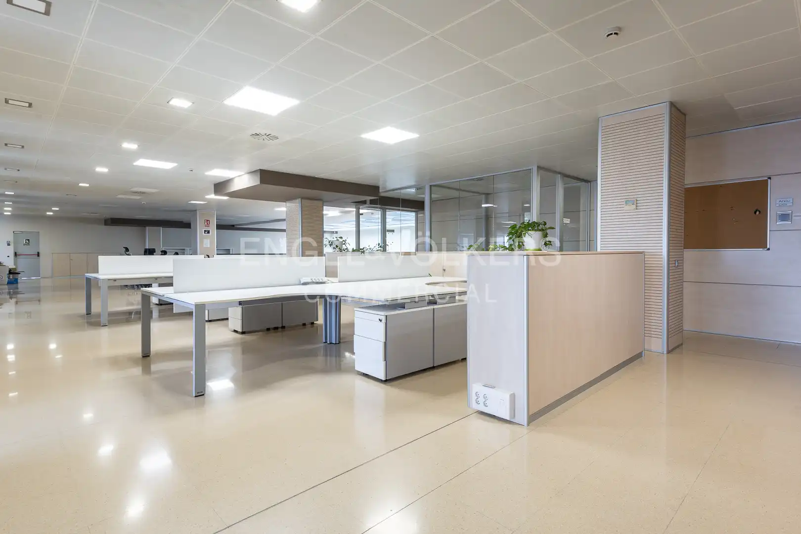 Oficina de lloguer a Centre - Eixample – Can Llobet, imagen 13