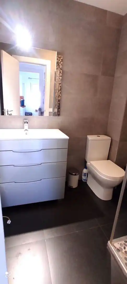 Baño de Piso de alquiler en Málaga con Aire acondicionado, Amueblado y Balcón