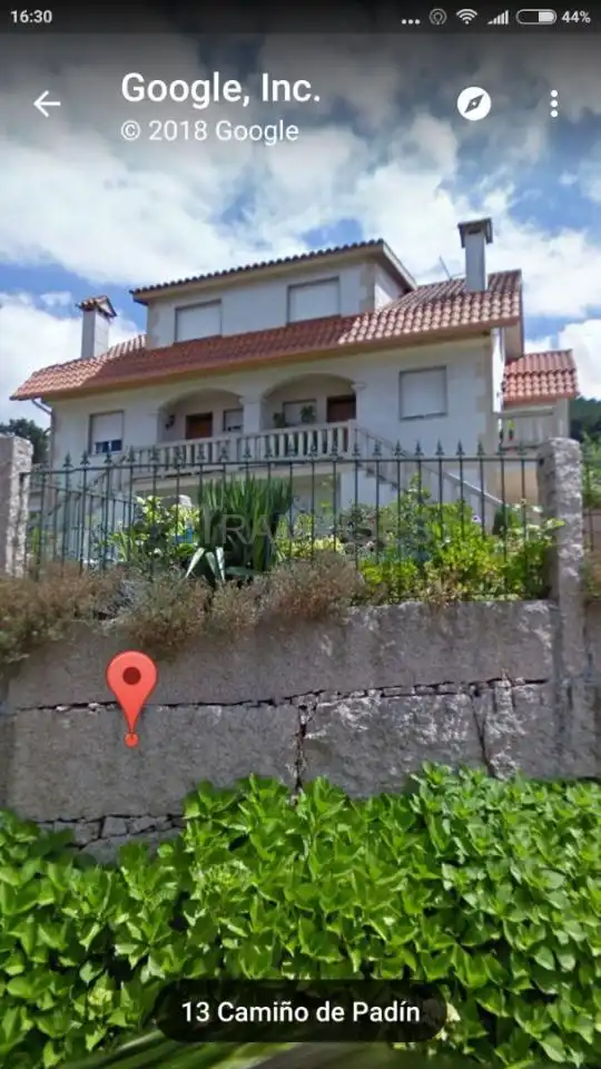 Vista exterior de Casa adosada en venta en Vigo  con Calefacción, Jardín privado y Parquet