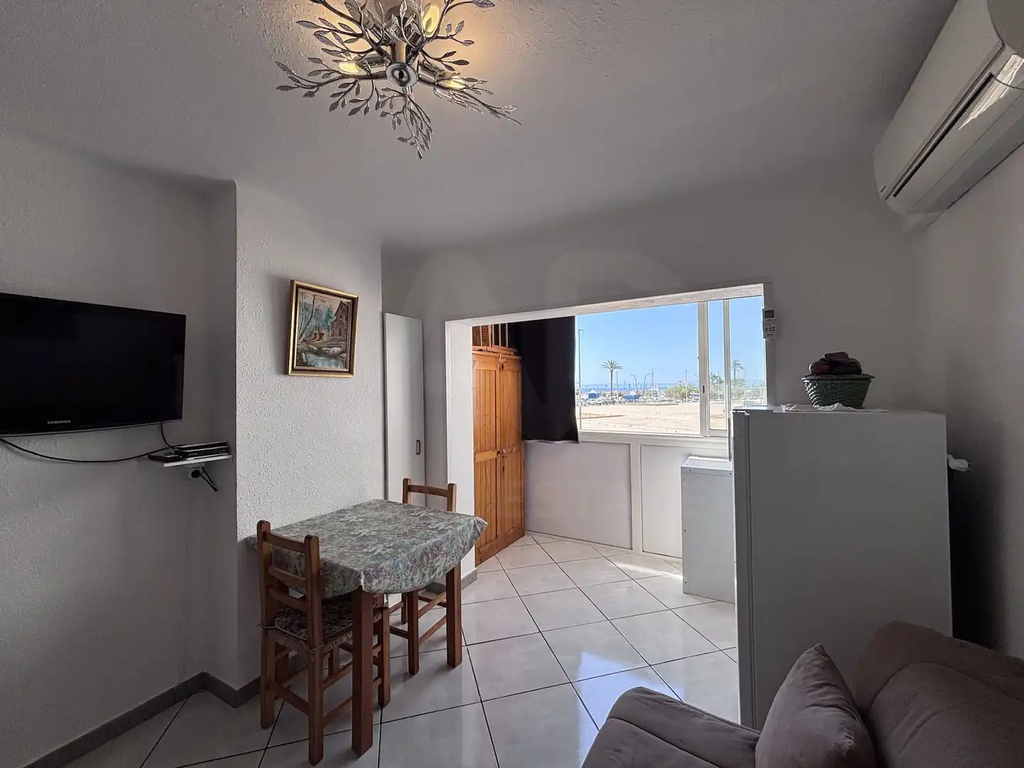 Sala de estar de Estudio en venta en Castelló d'Empúries con Aire acondicionado y Calefacción
