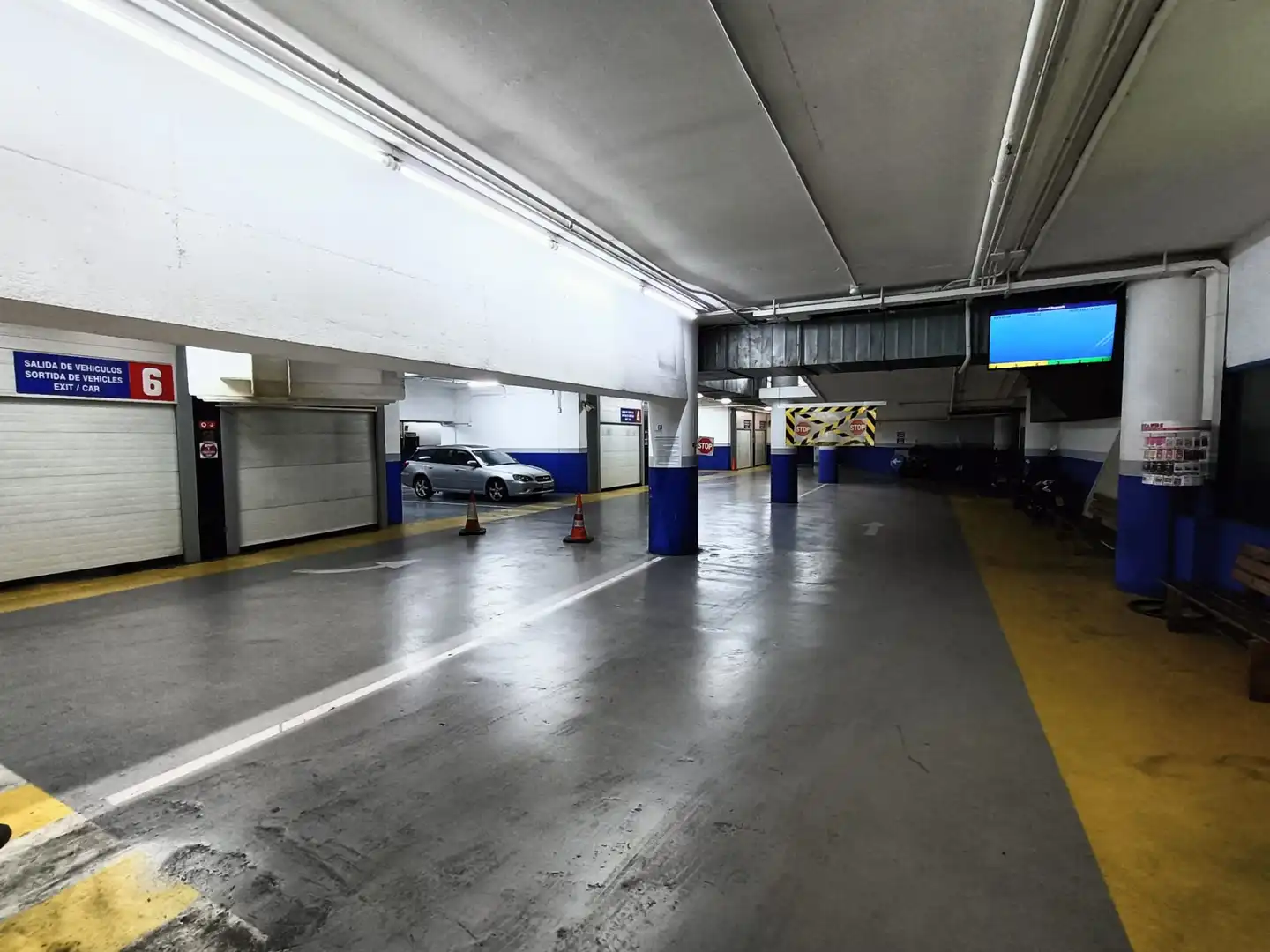 Parking of Garage for rent in Barcelona  with Alarm