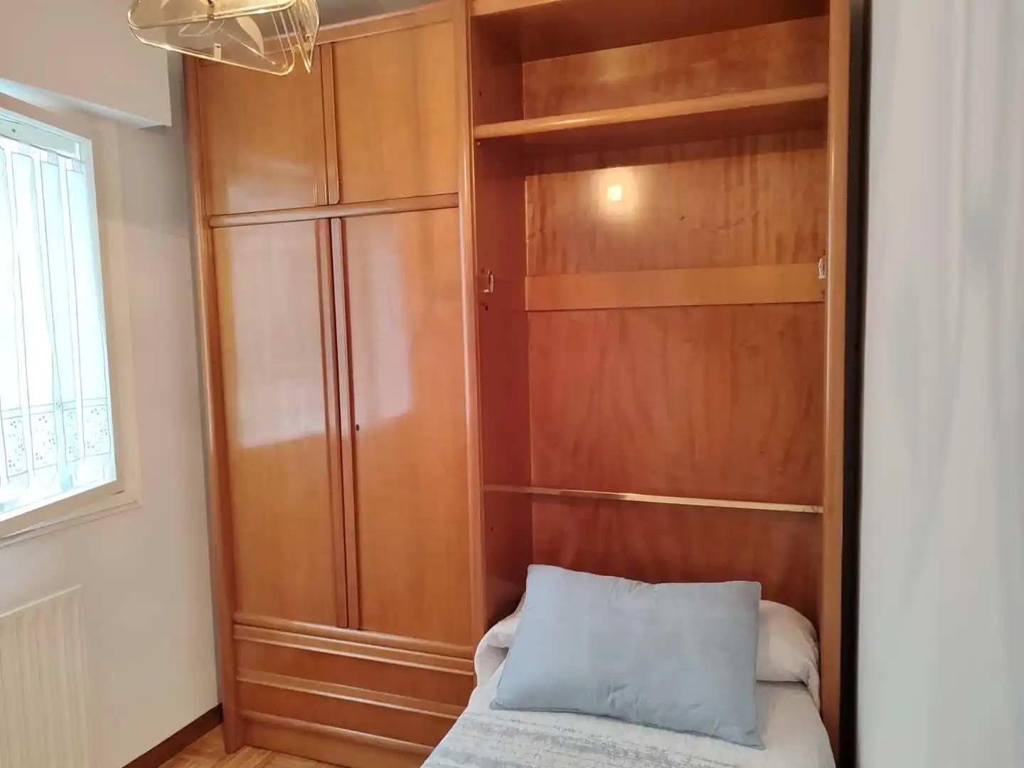 Bedroom of Flat for rent in Oviedo   with Heating and Furnished