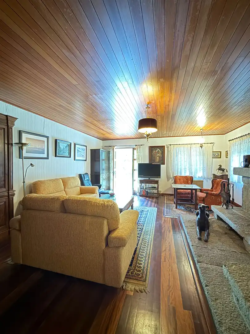 Sala de estar de Casa o chalet en venta en Muxía con Calefacción y Jardín privado