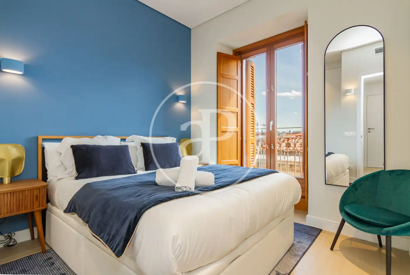 Flat for rent in C. de San Bernardo, Universidad - Malasaña