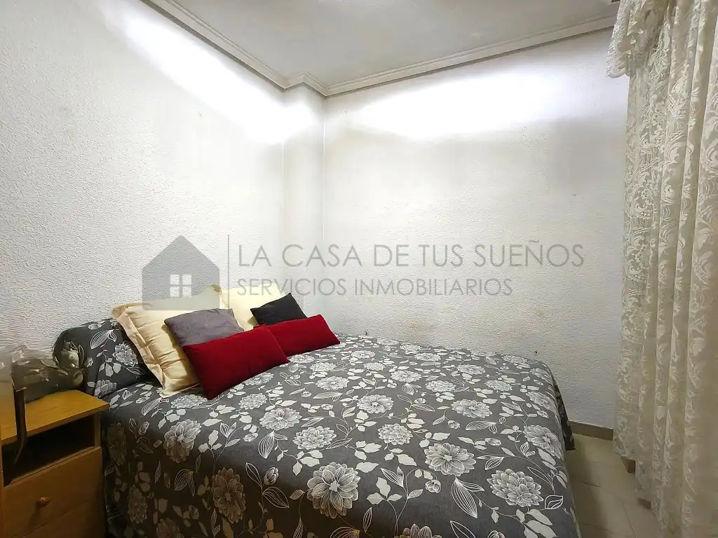 Habitación de Piso en venta en Elda