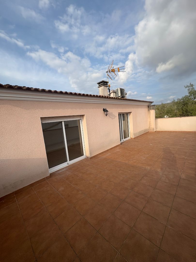 Terrace of Single-family semi-detached to rent in Olèrdola  with Air Conditioner, Heating and Terrace