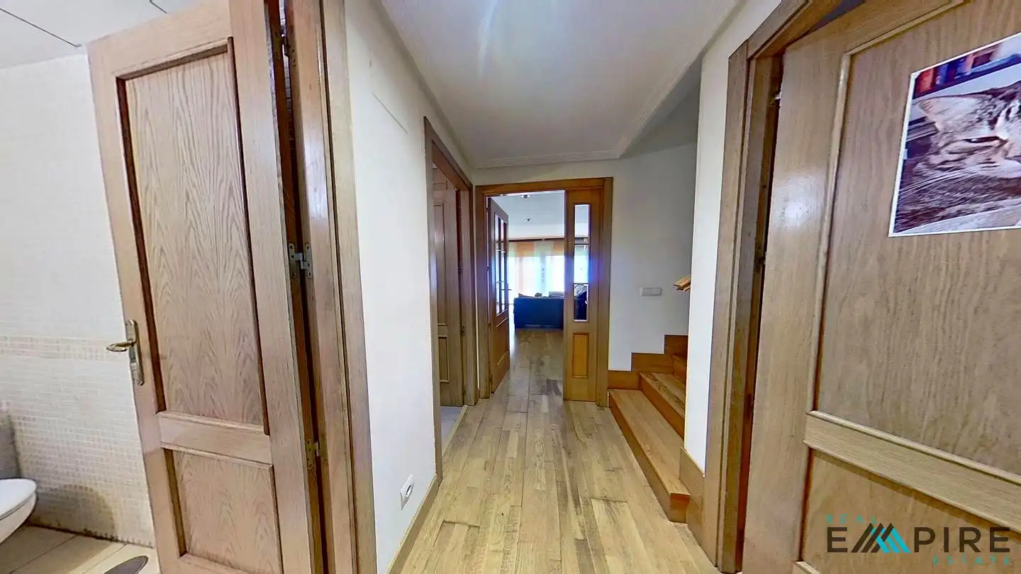Casa adosada en venda en Parla amb Aire condicionat, Calefacció i Jardí privat