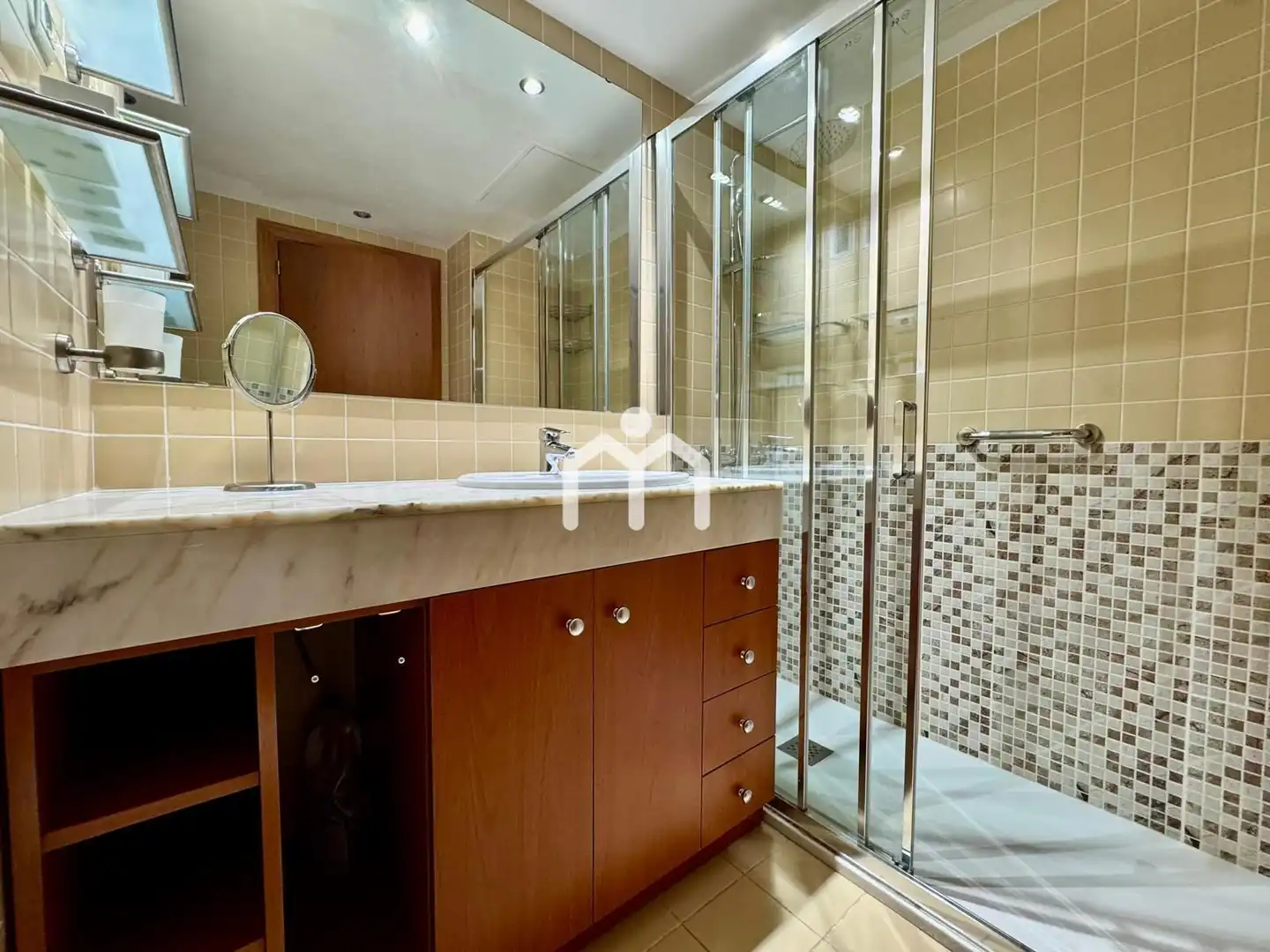 Baño de Piso en venta en Montgat con Aire acondicionado, Calefacción y Parquet