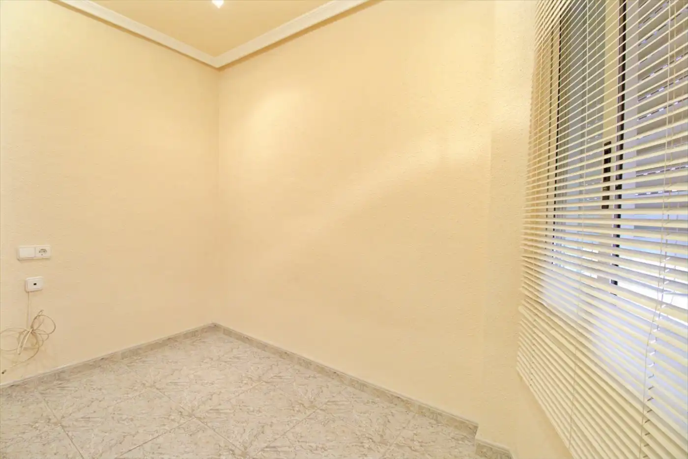 Schlafzimmer von Wohnung zum Verkauf in Elche / Elx mit Klimaanlage, Abstellraum und Möbliert