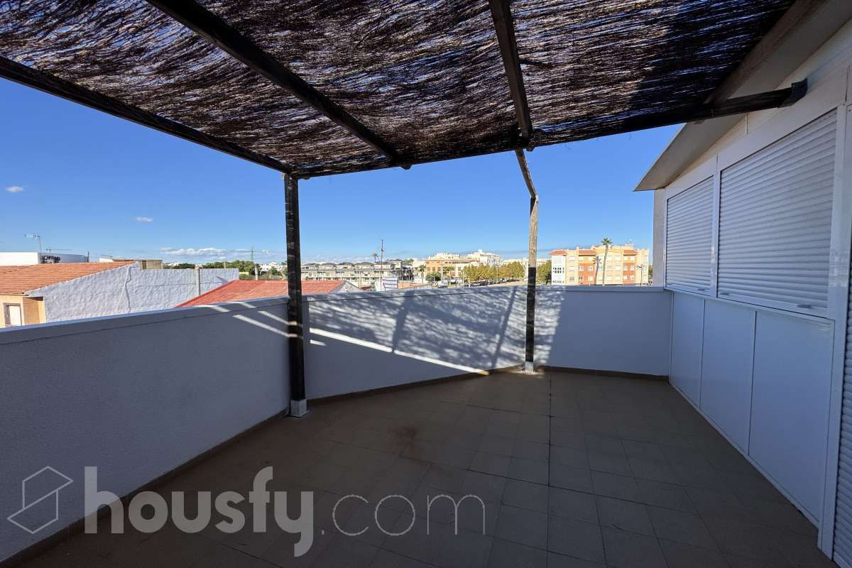 Terrassa de Pis de lloguer en Pilar de la Horadada amb Parquet, Terrassa i Es permeten mascotes