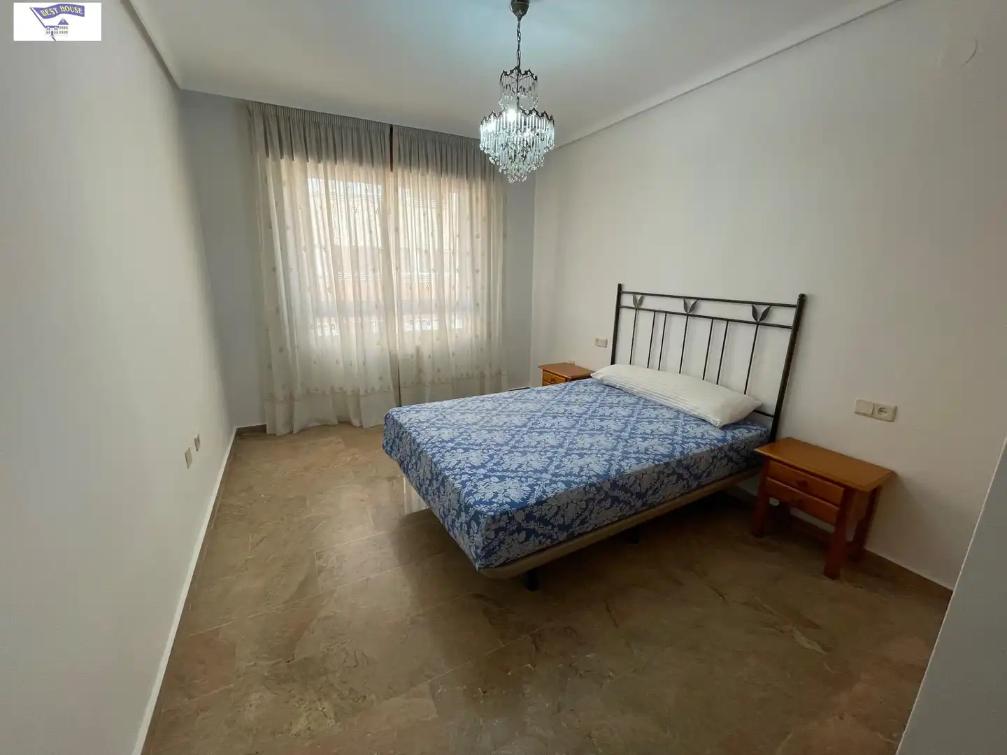 Habitación de Apartamento de alquiler en Albacete con Calefacción, Amueblado y Balcón