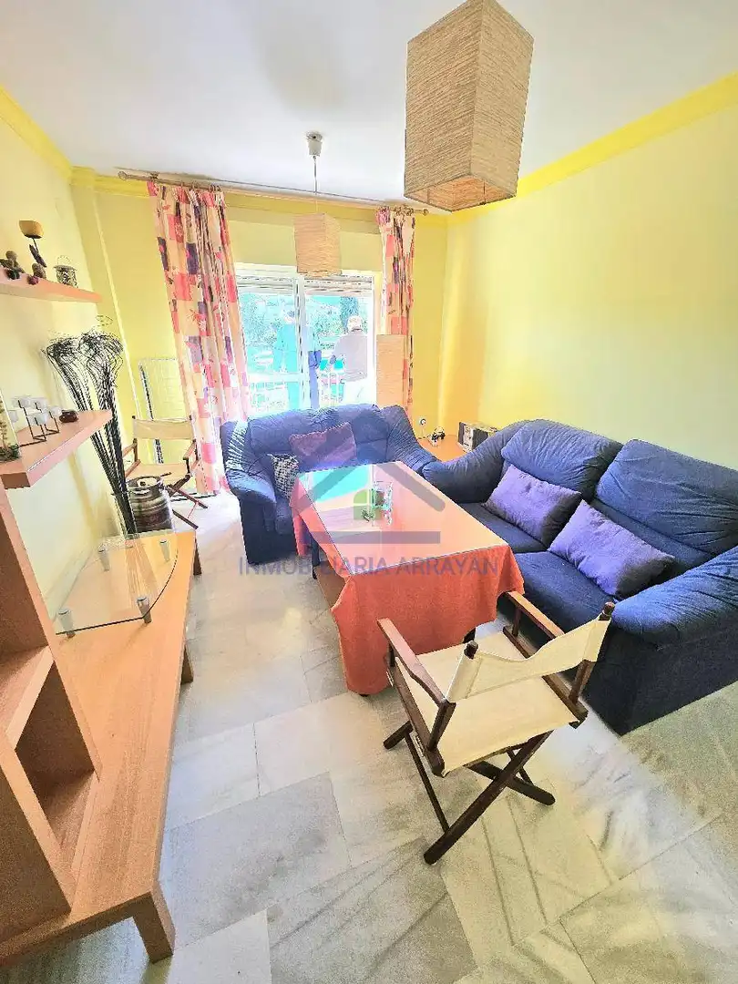 Sala de estar de Piso de alquiler en Gójar con Terraza y Amueblado