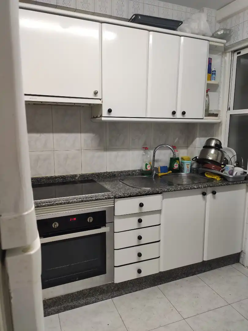 Kitchen of Flat for rent in A Coruña Capital   with Parquet flooring, Furnished and Microwave