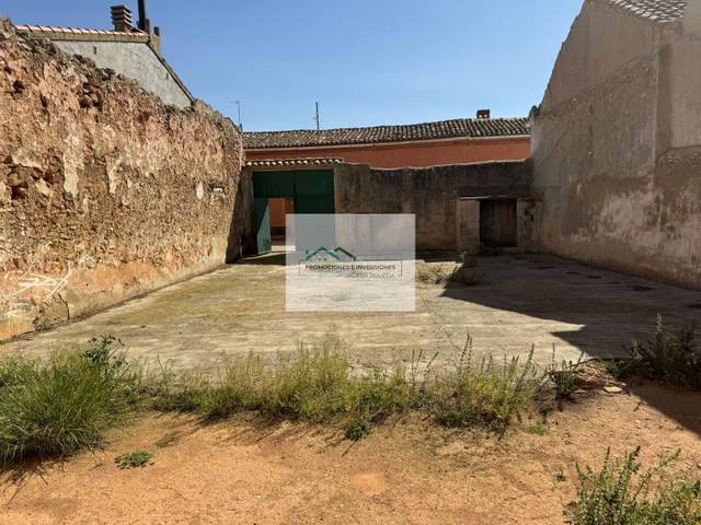 Terreno residencial en Venta en Calle de la Iglesia, 23 en Castillejo de Iniesta