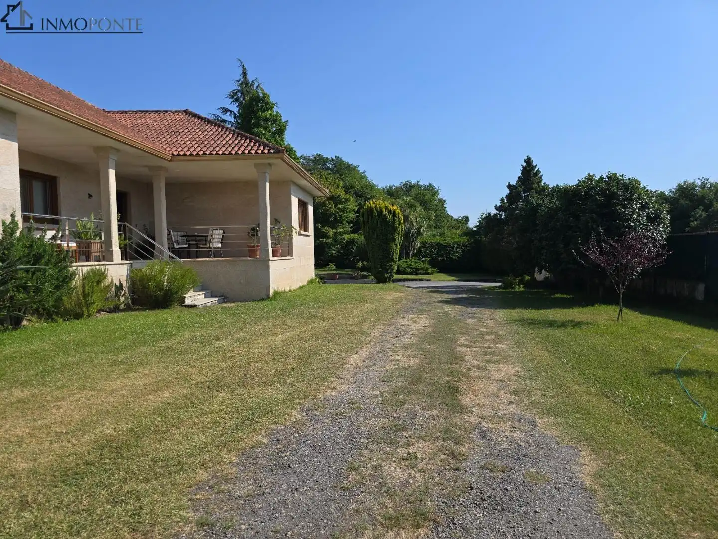 Jardí de Casa o xalet en venda en Pontevedra Capital  amb Calefacció, Jardí privat i Terrassa