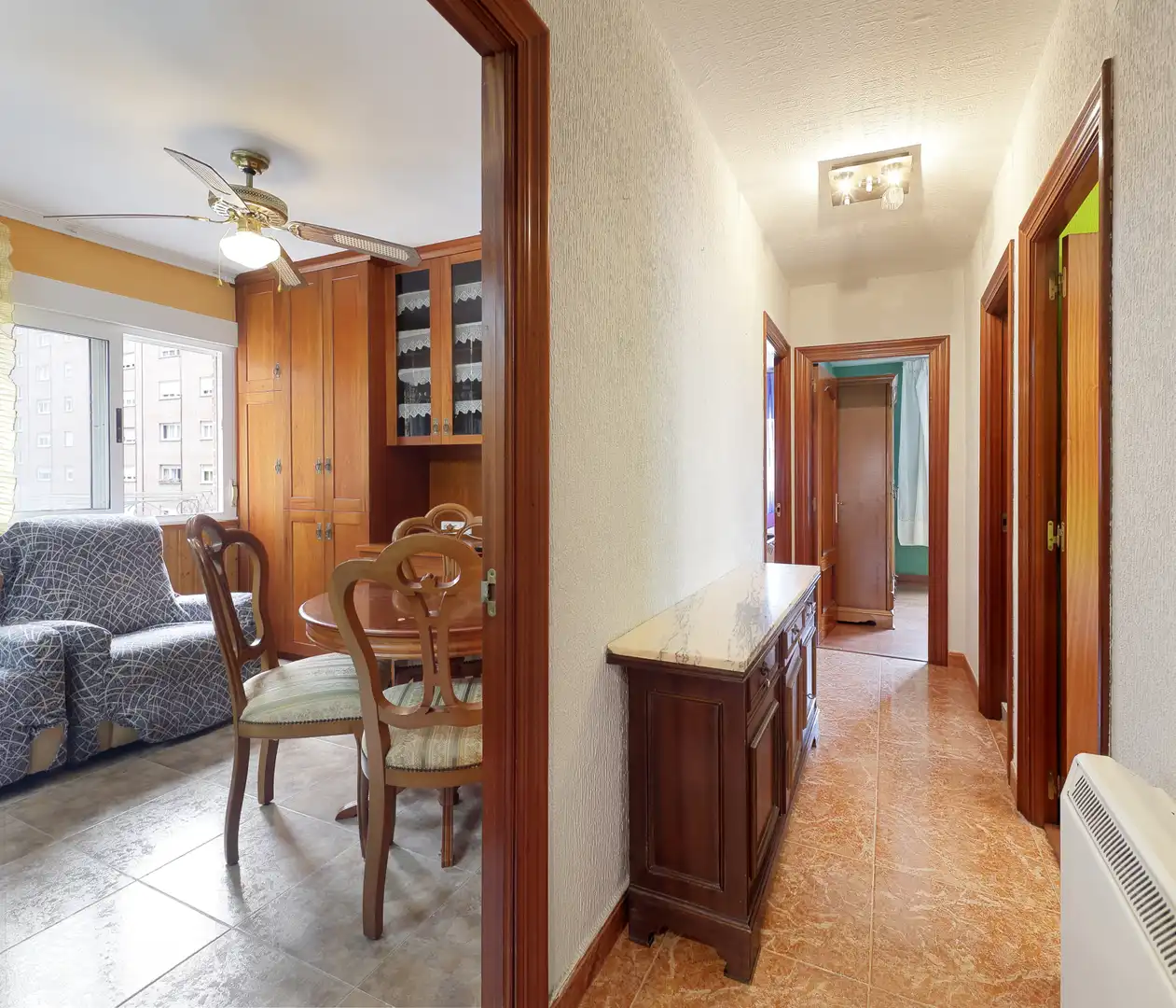 Comedor de Piso en venta en Gijón  con Calefacción