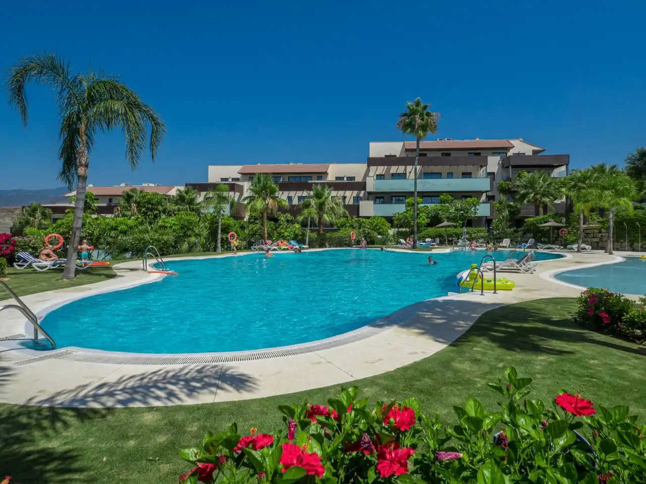 Apartamento con piscina en venta en Urbanizacion Flamingos