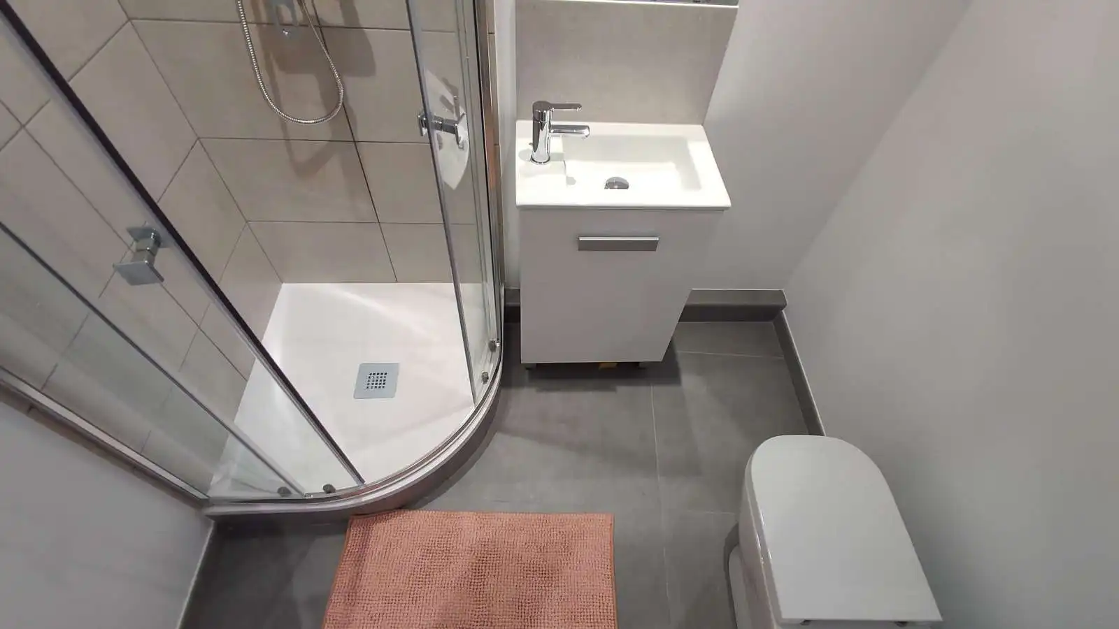 Baño de Piso para compartir en Alicante / Alacant con Aire acondicionado, Terraza y Amueblado