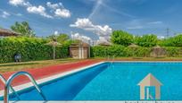 Piscina de Àtic en venda en Cerdanyola del Vallès amb Aire condicionat, Terrassa i Piscina