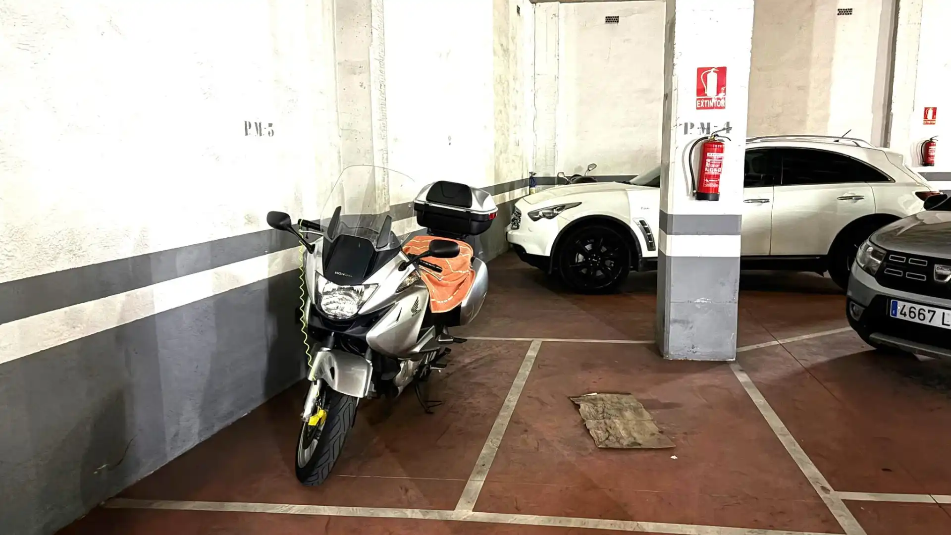 Parking de Garaje de alquiler en Oviedo 