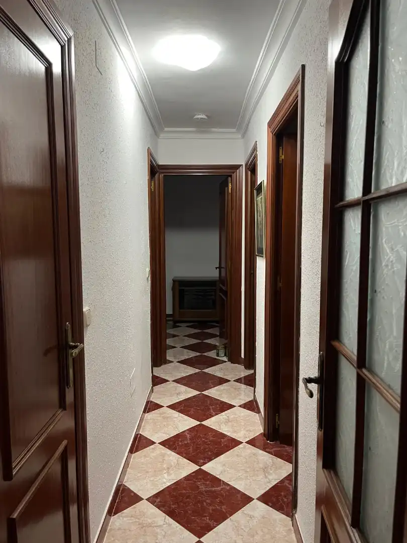Wohnung zum Verkauf in Málaga mit Klimaanlage, Terrasse und Abstellraum
