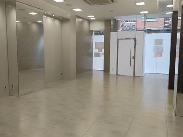 Local comercial en venta en Calle Doctores Castroviejo