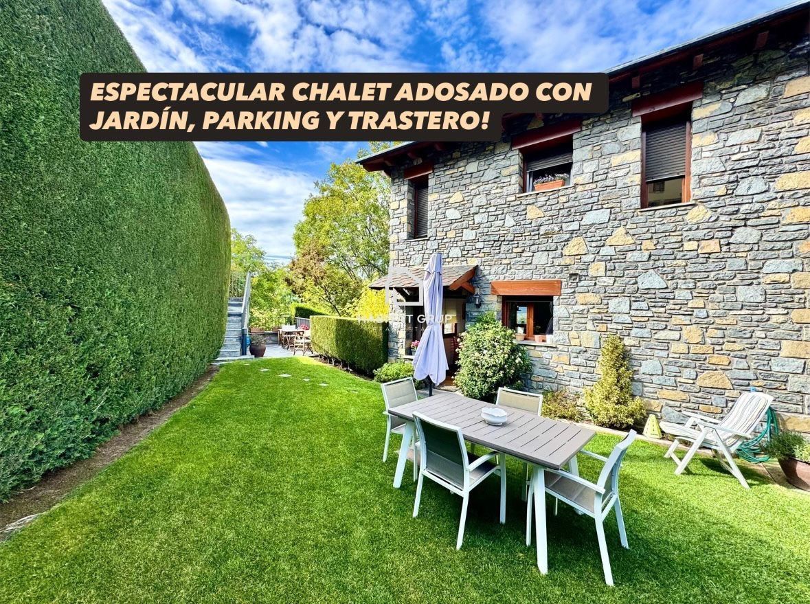 Aparcament de Casa adosada en venda en Alp amb Calefacció, Jardí privat i Terrassa