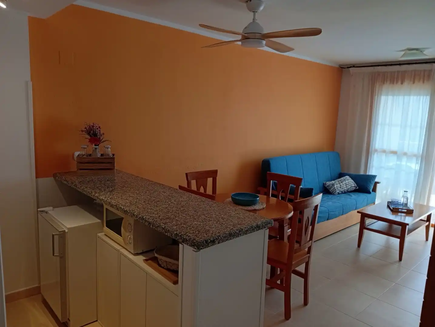 Sala de estar de Apartamento en venta en Calpe / Calp con Aire acondicionado, Calefacción y Jardín privado