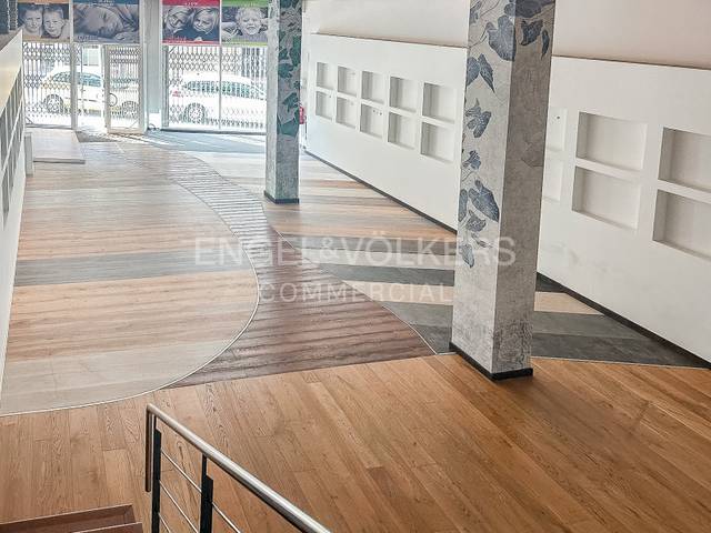 Local comercial en Venta en Les Clotes