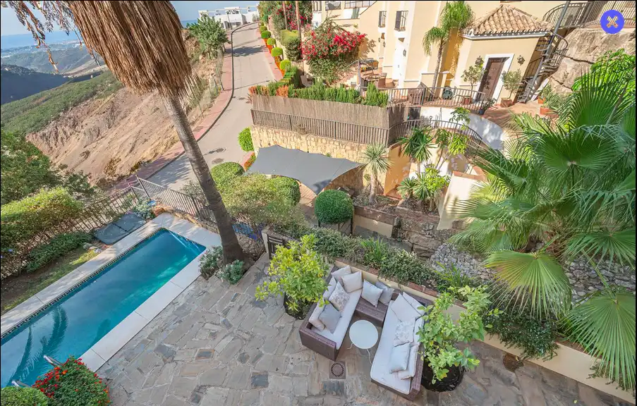 Terraza de Casa o chalet en venta en Istán con Aire acondicionado, Jardín privado y Piscina